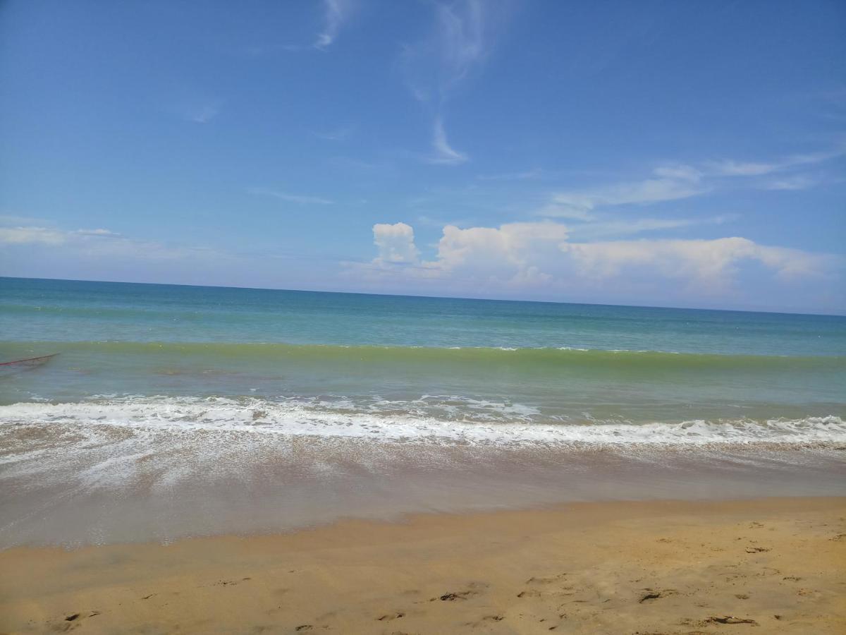 Serendiva Beach Wadduwa Esterno foto