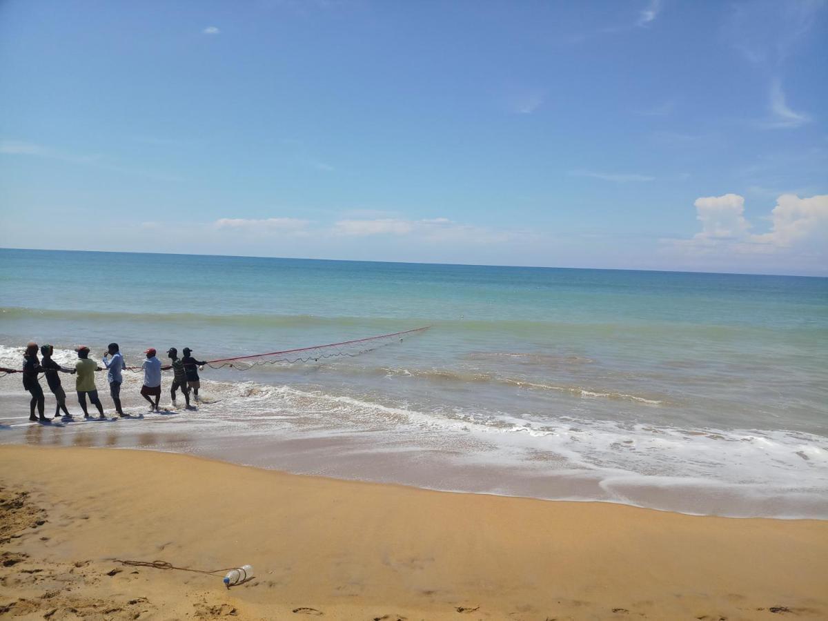 Serendiva Beach Wadduwa Esterno foto
